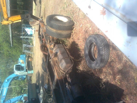 ขาย hino km คัดซี  6 ล้อ 160000 บาท