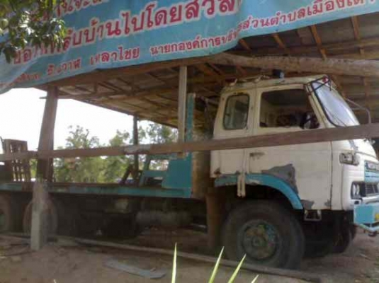 ขายรถบรรทุกแบคโฮหรือรถเกี่ยวข้าว 10 ล้อ 2 เพลา NISSAN UD CW51Mเครื่องดีคัสซีสวยทะเบียนเต็มบันไดไฮดรอลิค