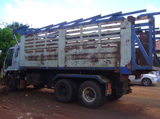 ขาย isuzu rocky 210