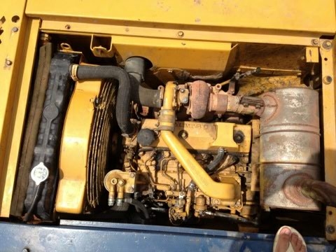 KOMATSU PC120-5เก่านอก ไฟฟ้าครบ เอวแน่น รถทำงานอยู่ KOMATSU PC120-5เก่านอก ไฟฟ้าครบ เอวแน่น รถทำงานอยู่