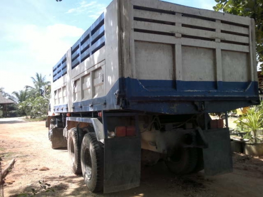 รถฮีโน่ 10 ล้อดั๊ม F18  187 แรงม้า  สนใจติดต่อ 081 - 6079515