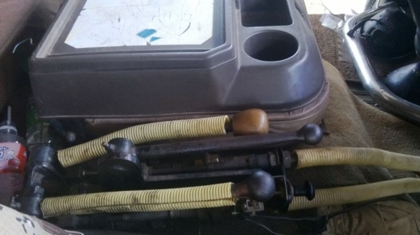 รถฮีโน่ 10 ล้อดั๊ม F18  187 แรงม้า  สนใจติดต่อ 081 - 6079515