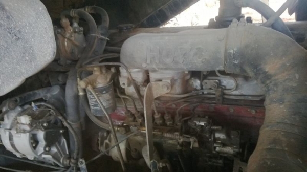 รถฮีโน่ 10 ล้อดั๊ม F18  187 แรงม้า  สนใจติดต่อ 081 - 6079515