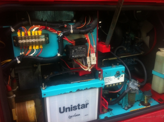 ขาย ตู้เชื่อม+ปั่นไฟ Denyo 9.9kva ครับ ขาย ตู้เชื่อม+ปั่นไฟ Denyo 9.9kva ครับ