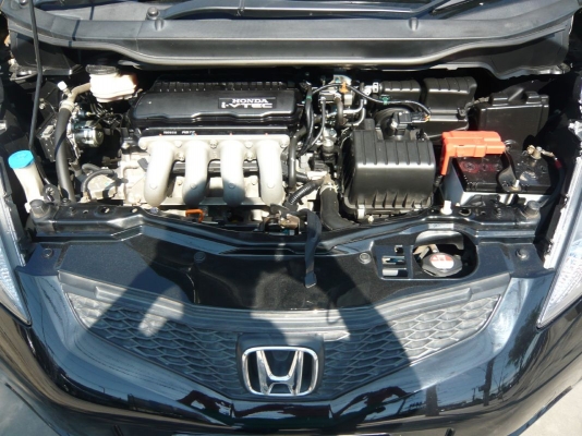 JAZZ 1.5 i-VTEC V รถมือเดียว วิ่งน้อย สวยมีเสน่ห์