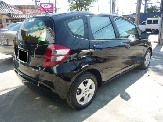 JAZZ 1.5 i-VTEC V รถมือเดียว วิ่งน้อย สวยมีเสน่ห์