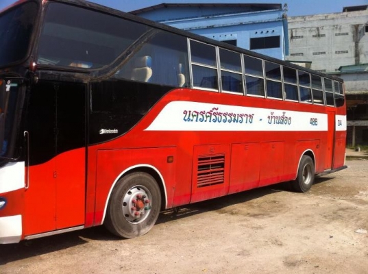 ขายรถบัสด่วน ราคาต่อรองได้ คุยง่าย  เครื่องกลาง HINO EP 0ne interturbo 330