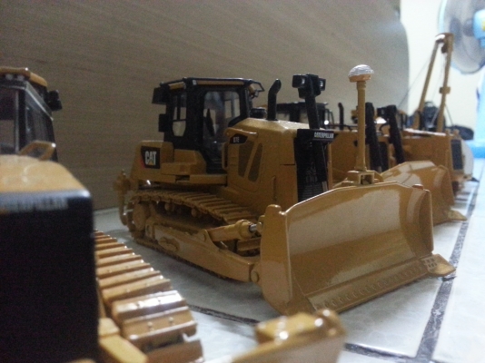 โมเดล catterpillar รถแทรกเตอร์ มีหลายรุ่นคับ รายเอียดน่าสะสมคับ สนใจโทสอบถามได้ตลอดคับ โมเดลรถแบบอื่นก็มีคับ โมเดล catterpillar รถแทรกเตอร์ มีหลายรุ่นคับ รายเอียดน่าสะสมคับ สนใจโทสอบถามได้ตลอดคับ โมเดลรถแบบอื่นก็มีคับ