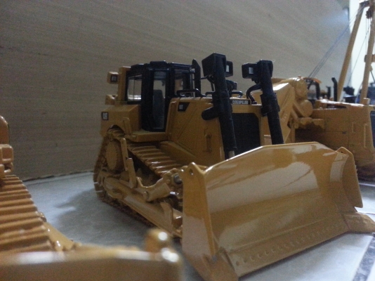 โมเดล catterpillar รถแทรกเตอร์ มีหลายรุ่นคับ รายเอียดน่าสะสมคับ สนใจโทสอบถามได้ตลอดคับ โมเดลรถแบบอื่นก็มีคับ โมเดล catterpillar รถแทรกเตอร์ มีหลายรุ่นคับ รายเอียดน่าสะสมคับ สนใจโทสอบถามได้ตลอดคับ โมเดลรถแบบอื่นก็มีคับ