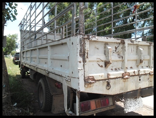 6 ล้อฮีโน่ FD สภาพดี สวยๆ ราคาถูกสุดๆ