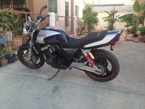 ขาย HONDA CB400 SF ปี94 ท่อแต่งไททาเนียมทั้งเส้น ยางใหม่ ขาย HONDA CB400 SF ปี94 ท่อแต่งไททาเนียมทั้งเส้น ยางใหม่
