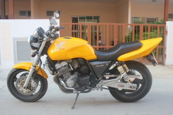 ขาย CB400 ปี93 อินวอยล์พร้อมสรรพสามิต ท่อแต่ง ขาย CB400 ปี93 อินวอยล์พร้อมสรรพสามิต ท่อแต่ง