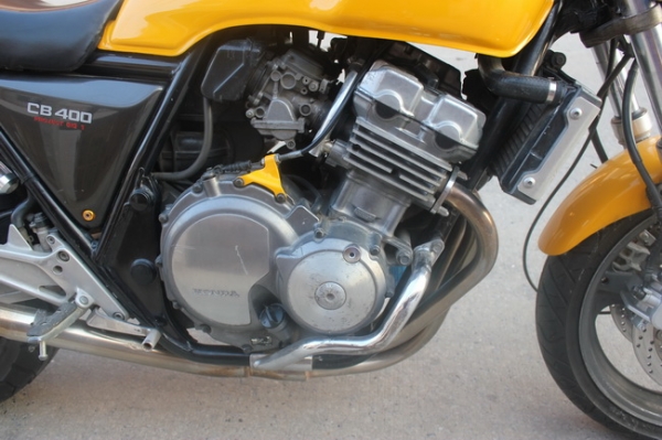 ขาย CB400 ปี93 อินวอยล์พร้อมสรรพสามิต ท่อแต่ง ขาย CB400 ปี93 อินวอยล์พร้อมสรรพสามิต ท่อแต่ง