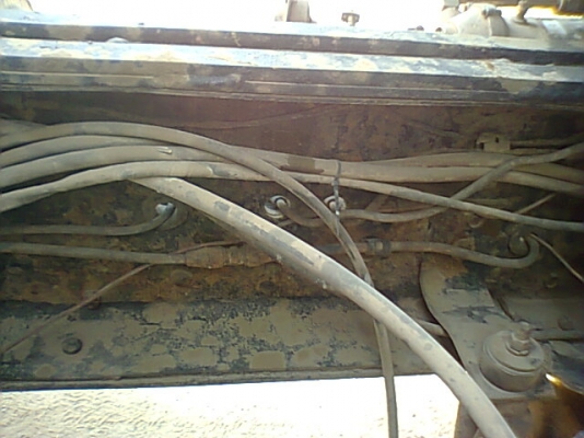 ขาย 6 ล้อดั้มยาง 900 เครื่อง EH700 เกียร์ HO คัสซีสวย แอร์เย็น พาวเวอร์ ยางเต็ม ทะเบียนพร้อมโอน