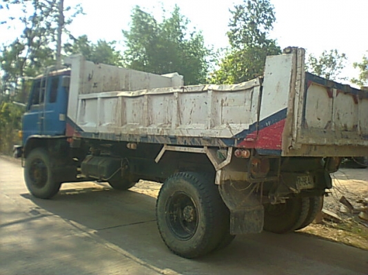 ขาย 6 ล้อดั้มยาง 900 เครื่อง EH700 เกียร์ HO คัสซีสวย แอร์เย็น พาวเวอร์ ยางเต็ม ทะเบียนพร้อมโอน