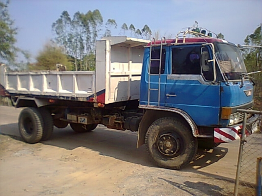 ขาย 6 ล้อดั้มยาง 900 เครื่อง EH700 เกียร์ HO คัสซีสวย แอร์เย็น พาวเวอร์ ยางเต็ม ทะเบียนพร้อมโอน