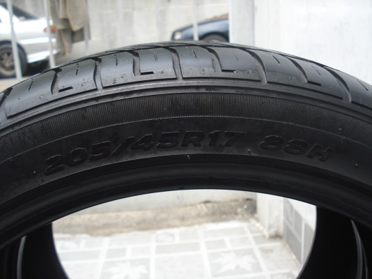 ขายยาง 205 45 17  ปี 10 1 คู่