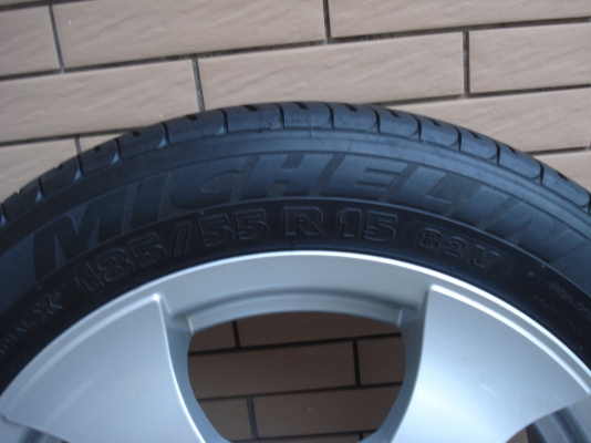 ขายเศษแม็กขอบ 15  4 รู 114.3 พร้อมยาง185-55-15 ปี 09  1 วง