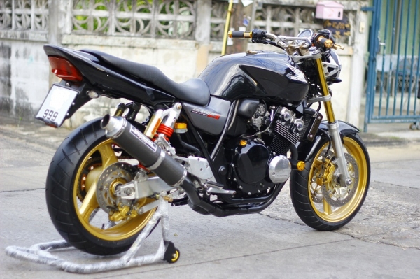 ขาย CB 400 TEC2 ปี2003 ทะเบียน ของแต่งเต็มคัน ขาย CB 400 TEC2 ปี2003 ทะเบียน ของแต่งเต็มคัน