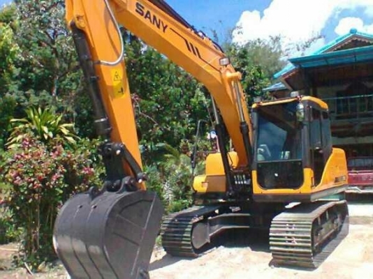 ขายแม็คโฮรุุ่นใหม่    ราคาถูก ดาวน์ต่ำ