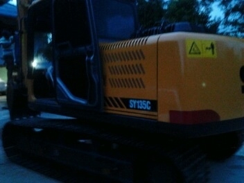 ขายแม็คโฮรุุ่นใหม่    ราคาถูก ดาวน์ต่ำ