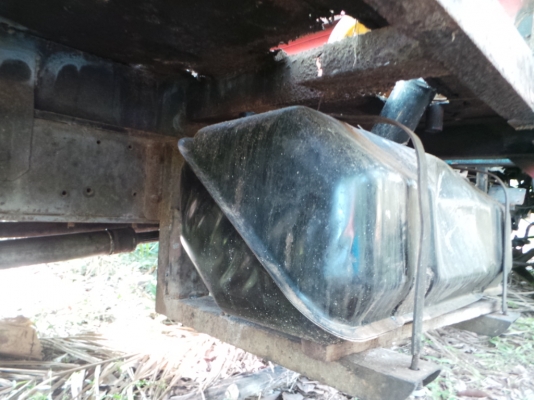 ISUZU 145 แรงม้า หัวเดิม เครื่องเปลี่ยนค่ะ เล่มพร้อม มีเครนค่ะ