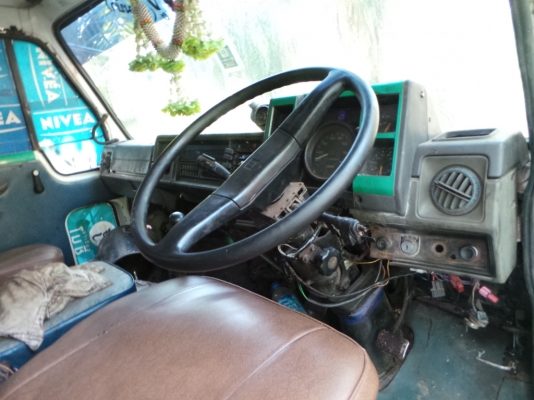 ISUZU 145 แรงม้า หัวเดิม เครื่องเปลี่ยนค่ะ เล่มพร้อม มีเครนค่ะ