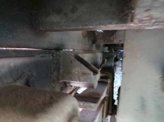 ISUZU 145 แรงม้า หัวเดิม เครื่องเปลี่ยนค่ะ เล่มพร้อม มีเครนค่ะ