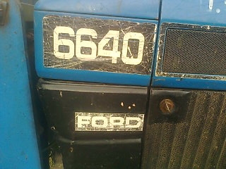 ขายรถไถ FORD 6640 เพลาเดี่ยวรุ่นกรองใหญ่ เล่มทะเบียน 3 จาน 7 จาน ใบมีดดันหน้ายี่ห้อ CMT ทั้งหมด ราคา 520000