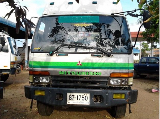 ขาย 10ล้อหัวลาก2เพลา(ไม่รวมหาง)"ไอ้หลงFUSO" MITSUBISHI MMTTM617JC ปี47 ยูโรวัน เครื่องเดิม6D16-SA 225HP โบอินเตอร์ แห้งดีไม่เยิ้มไม่ไอ เกียร์เดิมๆ เข้าง่ายไม่หลุด คัสซีสวย ช่วงล่างแน่น ยางเรเดียน10เส้น สภาพดี หัวบางเดิมภายในสวย คอนโซลครบ แอร์ พ.