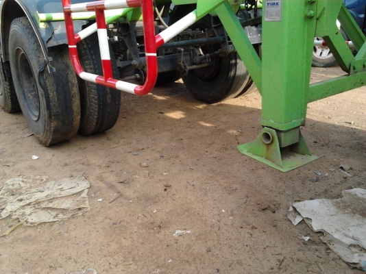 ขาย 10ล้อหัวลาก2เพลา(ไม่รวมหาง)"ไอ้หลงFUSO" MITSUBISHI MMTTM617JC ปี47 ยูโรวัน เครื่องเดิม6D16-SA 225HP โบอินเตอร์ แห้งดีไม่เยิ้มไม่ไอ เกียร์เดิมๆ เข้าง่ายไม่หลุด คัสซีสวย ช่วงล่างแน่น ยางเรเดียน10เส้น สภาพดี หัวบางเดิมภายในสวย คอนโซลครบ แอร์ พ.