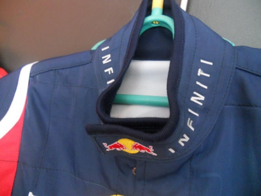 ขายชุดแข่งโกคาร์ท Red bull