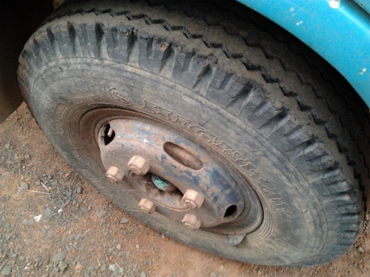 ขาย 6ล้อช่วงสั้น ISUZU ELF 74แรง เครื่องเดิมๆเกียร์เดิมๆ เครื่องดี ติดง่าย แรงดี เกียร์ดีไม่หลุด ช่วงล่างเดิมๆ คัสซีดี ไม่บวม กระบะไม้ 3.20ม.สภาพดี ไม่หักไม่ผุ ยางดี6เส้น ทะเบียนเต็ม พร้อมใช้ พร้อมลุยงาน ราคาต่อรองได้ครับ