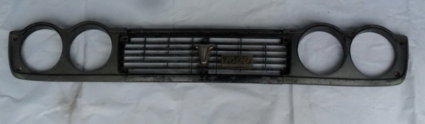 ชุดหน้ากากTOYOTA HILUX RN10 เก่ามากสภาพยังดีใช้งานได้