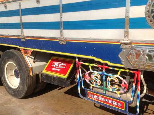 ขายสิบล้อสองเพลาดั้มสวยๆ หลุดมัดจำ