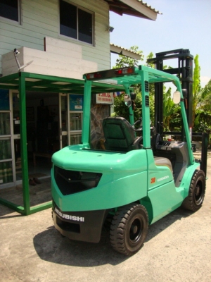 ขายรถโฟล์คลิฟท์ MITSUBISHI FD30 (รถนำเข้า) เครื่องยนต์ดีเซล เกียร์ออโตเมติค เสาสูง 4 เมตร ยางตัน สภาพดี ขายรถโฟล์คลิฟท์ MITSUBISHI FD30 (รถนำเข้า) เครื่องยนต์ดีเซล เกียร์ออโตเมติค เสาสูง 4 เมตร ยางตัน สภาพดี