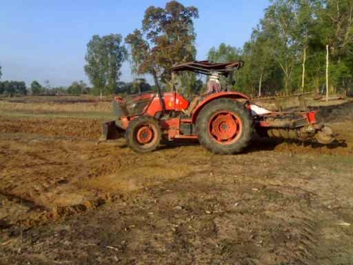 ขายรถไถ KUBOTA 740 M สวยพร้อมใช้ผาน 6 ดั้นหน้าเอกสารทะเบียน