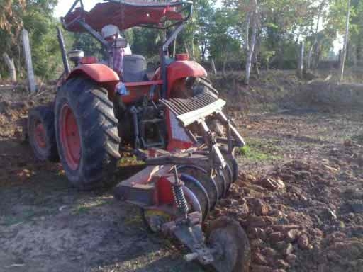 ขายรถไถ KUBOTA 740 M สวยพร้อมใช้ผาน 6 ดั้นหน้าเอกสารทะเบียน