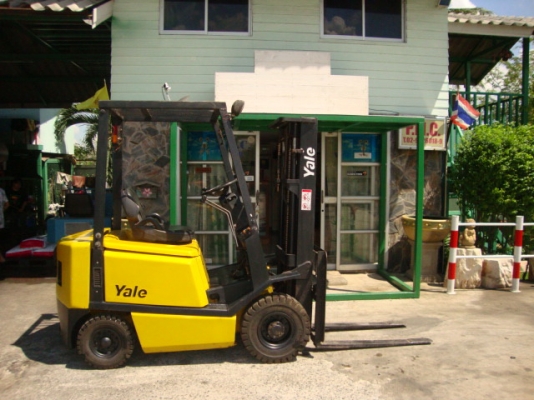 ขายรถโฟล์คลิฟท์ YALE FD15 เครื่องยนต์ดีเซล เกียร์ออโตเมติค เสาสูง 4.5 เมตร ยางตัน สภาพดี พร้อมใช้งาน ขายรถโฟล์คลิฟท์ YALE FD15 เครื่องยนต์ดีเซล เกียร์ออโตเมติค เสาสูง 4.5 เมตร ยางตัน สภาพดี พร้อมใช้งาน