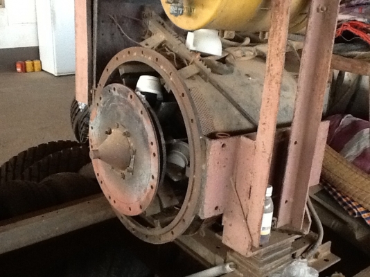 ขายด่วนเครื่องกำเนิดไฟ (AC jenerators) ขนาด 3เฟสที่104A 1เฟสที่ 208A