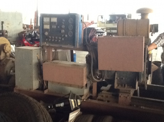 ขายด่วนเครื่องกำเนิดไฟ (AC jenerators) ขนาด 3เฟสที่104A 1เฟสที่ 208A