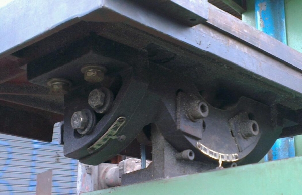 Sell> แท่น Jigsaw 2550 mm Japan ขนาดหน้าโต็ะ 480x380 mm ครับ เครื่องสมบูรณ์มากครับ นครปฐม Sell> แท่น Jigsaw 2550 mm Japan ขนาดหน้าโต็ะ 480x380 mm ครับ เครื่องสมบูรณ์มากครับ นครปฐม