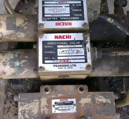 Sell> NACHI ชุดปั้มน้ำมันไฮดรอลิค พร้อม โซลีนอยล์วาวล์ ราคาถูกครับ ของ Japan ครับ