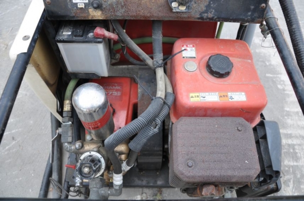 ขายเครื่องฉีดน้ำ MITSUBISHI แรงสูง อุปกรณ์ครบ สตาร์ทไฟฟ้า นำเข้าญี่ปุ่น 32,000เท่านั้น!!