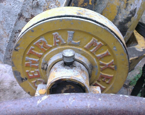 Sell> โม่ผสมปูน ยี่ห้อ Central Mixer ยี่ห้อดีครับลองใช้แล้วจะติดใจ นครปฐมครับ