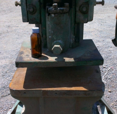 Sell> ปั้มอเนกประสงค์ ครับ แล้วแต่จะใส่พิมพ์เอาไปปั้มอะไรก็ได้ครับ คอตัน มอเตอร์พร้อม นครปฐม