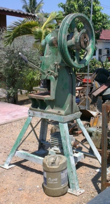 Sell> ปั้มอเนกประสงค์ ครับ แล้วแต่จะใส่พิมพ์เอาไปปั้มอะไรก็ได้ครับ คอตัน มอเตอร์พร้อม นครปฐม