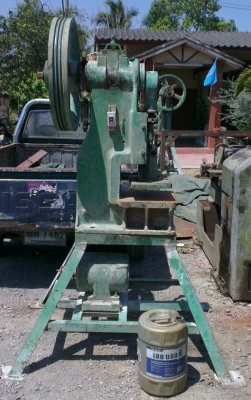 Sell> ปั้มอเนกประสงค์ ครับ แล้วแต่จะใส่พิมพ์เอาไปปั้มอะไรก็ได้ครับ คอตัน มอเตอร์พร้อม นครปฐม