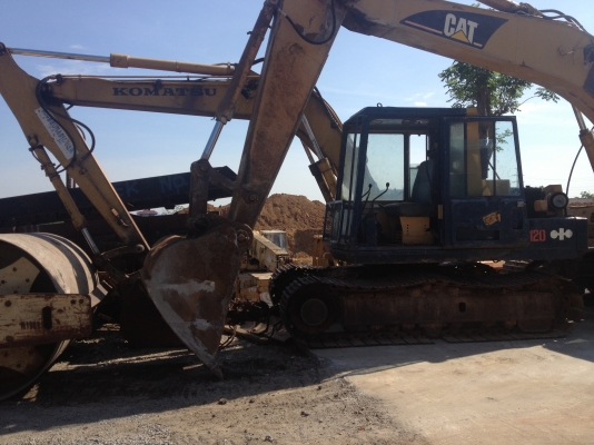 แบคโฮ KOMATSU PC120-3