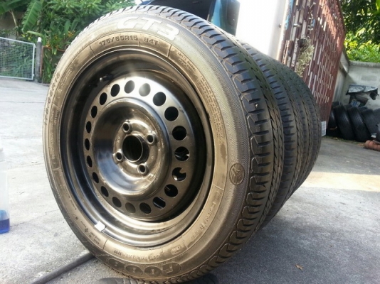 กะทะ15JAZZ4รู100 + ยาง Goodyear 175/65/15 ปี09 ขายถูกๆ